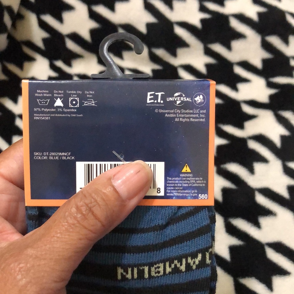 Odd Sox E.T. The Extra-Terrestrial Novelty Socks - Picture 4 of 5